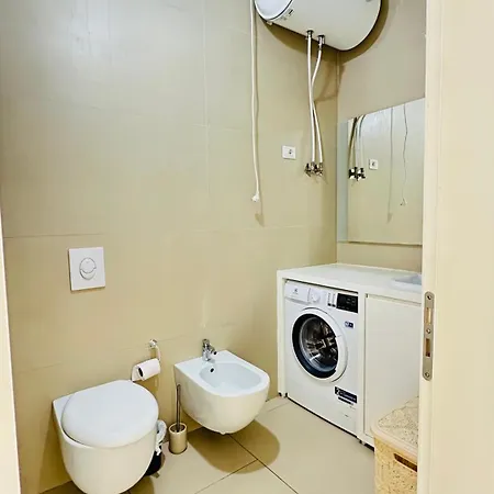 Luxury 2br At Coast 104d Apartment Palasë