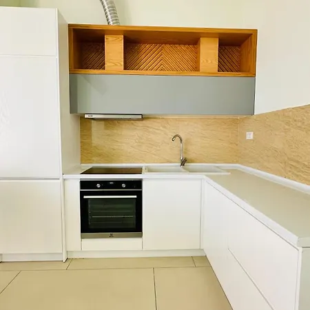 Luxury 2br At Coast 104d Apartment *