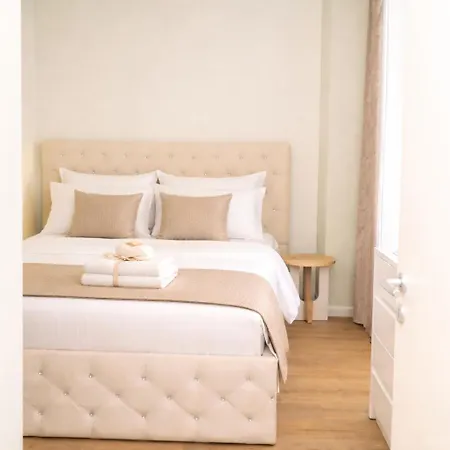 Luxury 2br At Coast 104d Apartment Palasë
