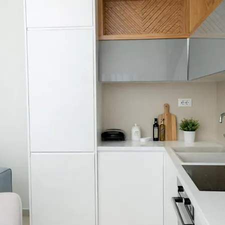 Apartment Luxury 2br At Coast 104d